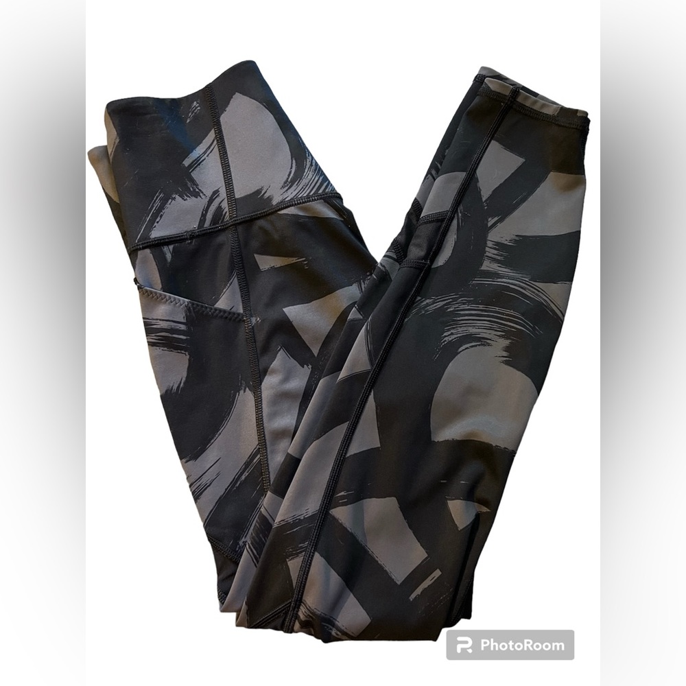 Athleta Brushstrokes Tenacity 7/8 Tight with Mesh Detail, Size XS